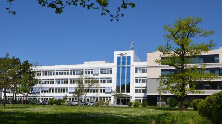 Das Hauptgebäude des IOW von außen