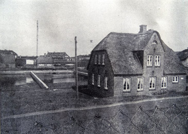 Historisches Foto vom Labor für Austernforschung in List auf Sylt im Jahr 1924