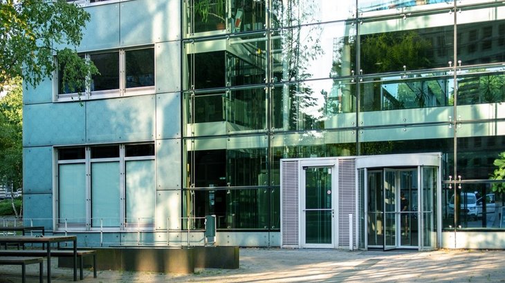 Haupteingang zum Max-Planck-Institut für Meteorologie